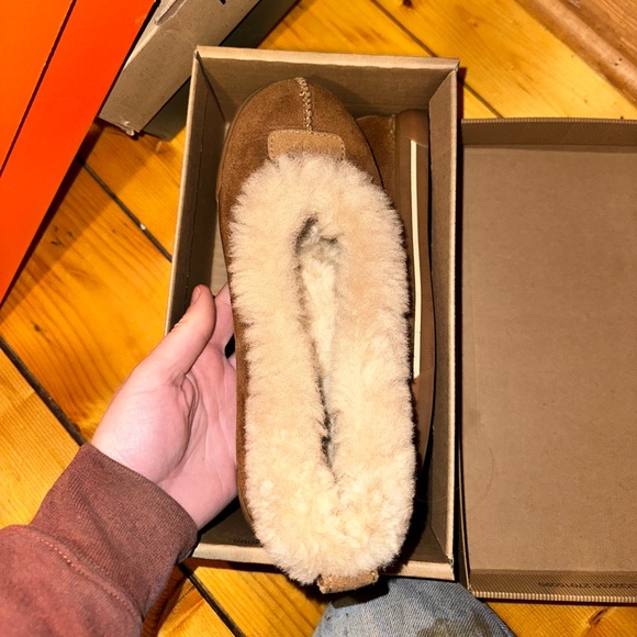 UGG Shoes - Ugg slipper shoe